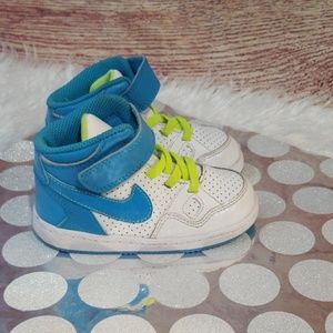 Girls Nike Son of Force